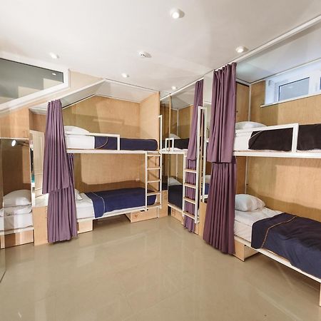 A&A Hostel Lviv Extérieur photo